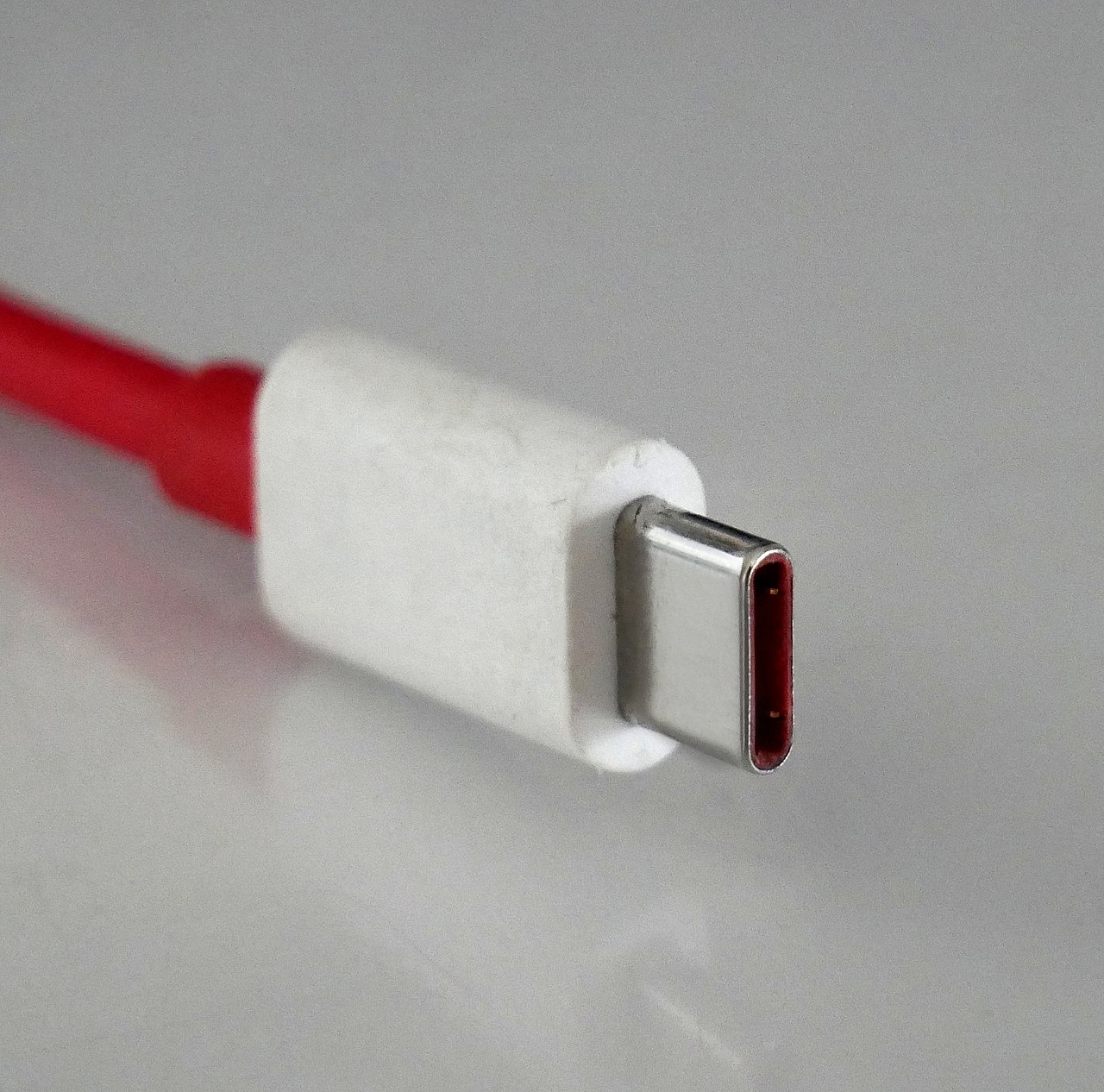 Picture of a USB-C plug
