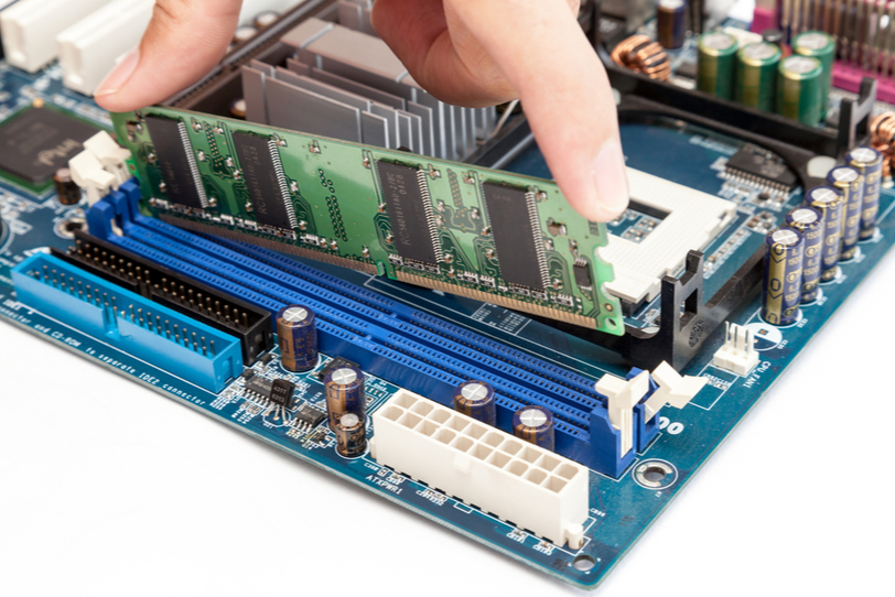 Desktop memory slots