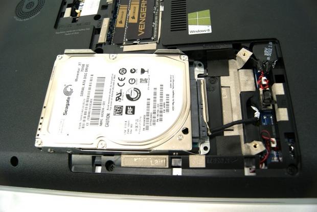 Laptop hard disk slot
